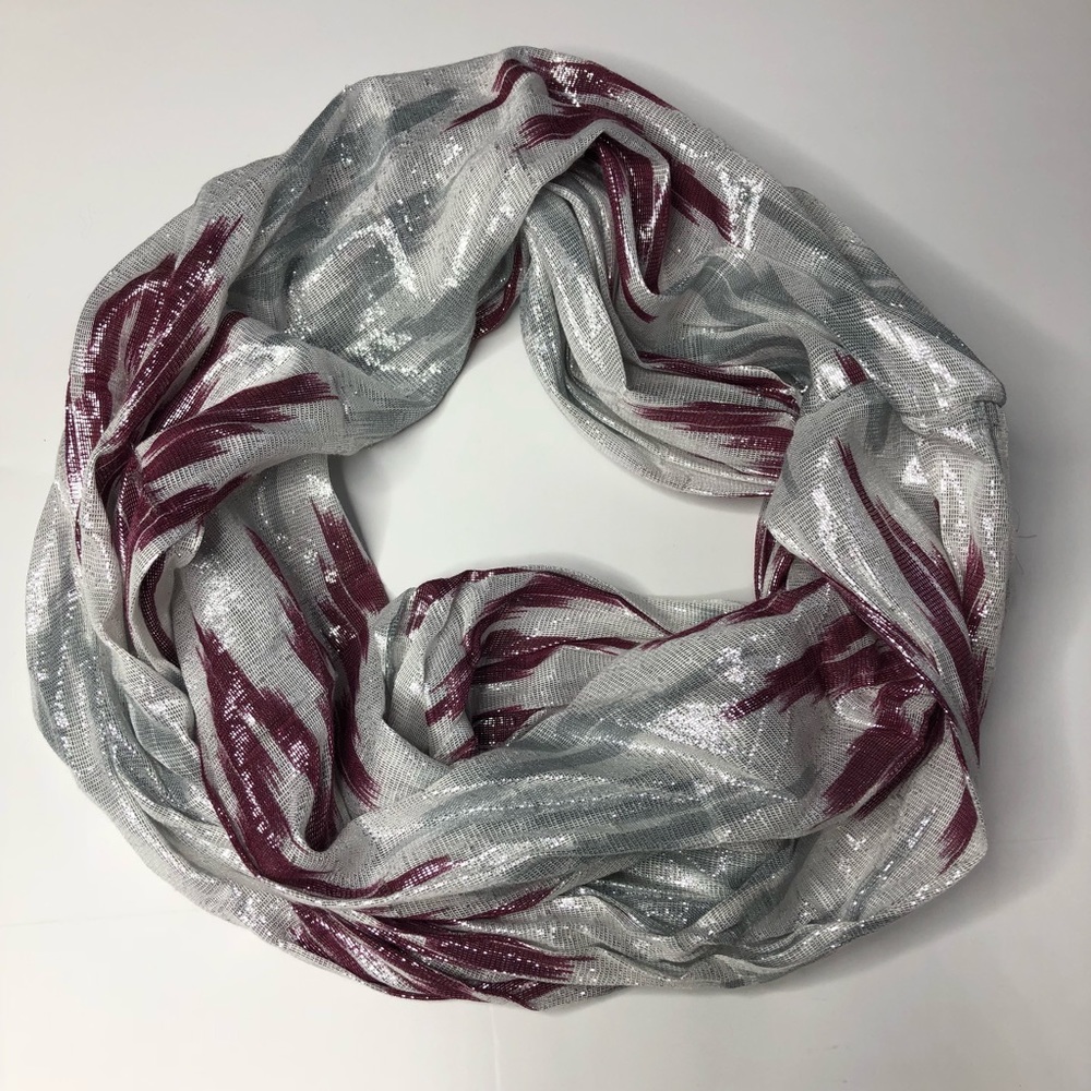 Infinity scarf